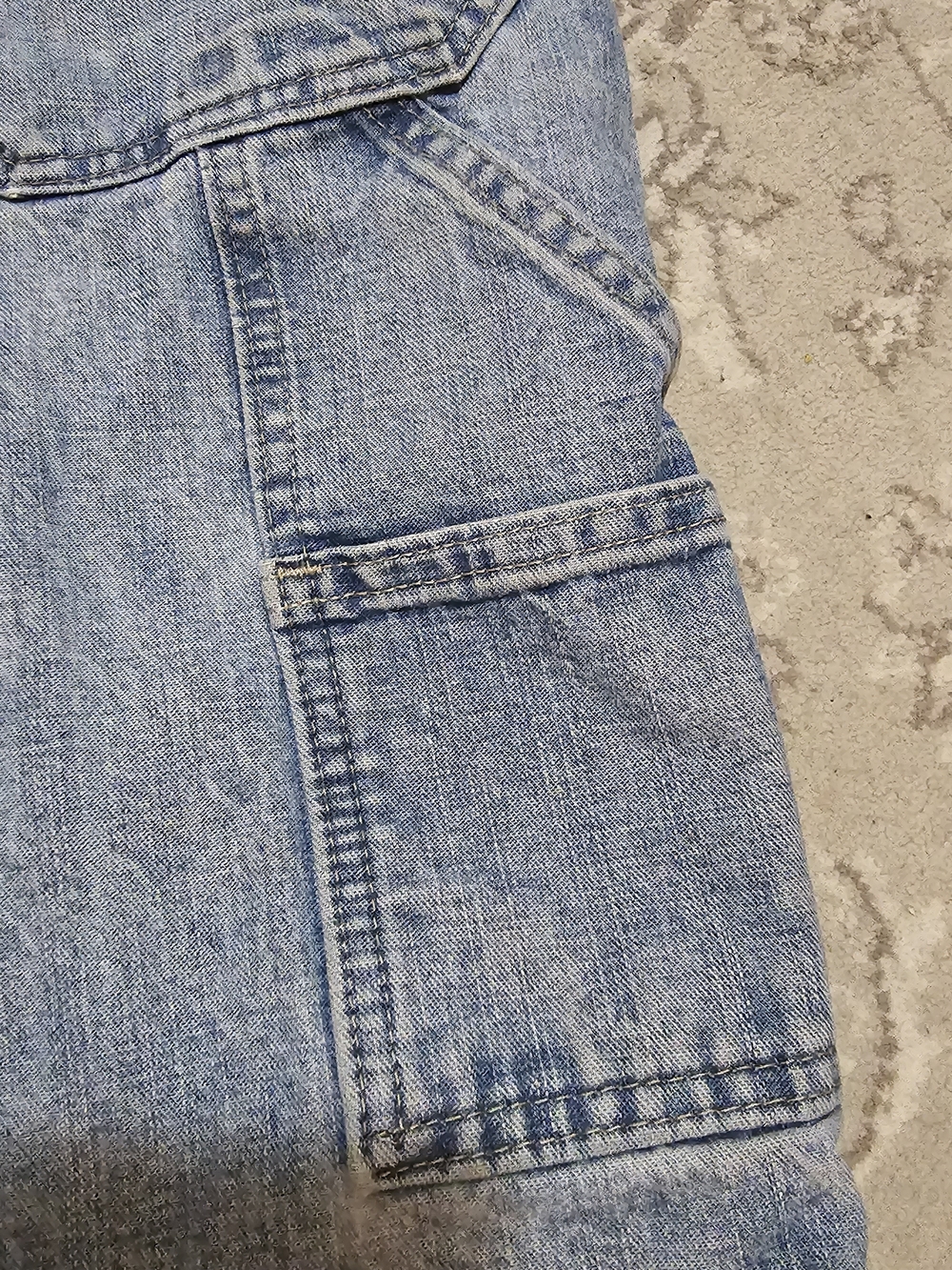 Wrangler Light Blue Denim Cargo Jorts - Men - Picture 5 of 6